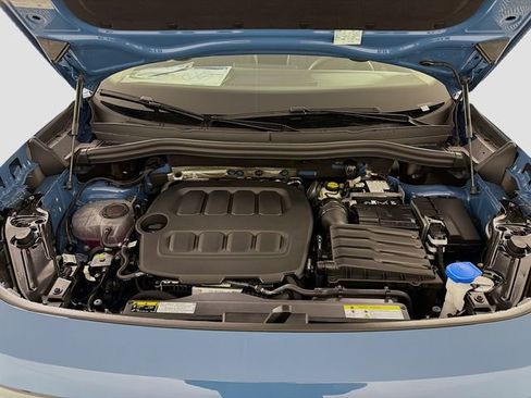 New 2026 Volkswagen Tiguan SE image 28