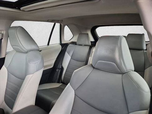 Used 2022 Toyota RAV4 XLE Premium AWD/4WD image 16