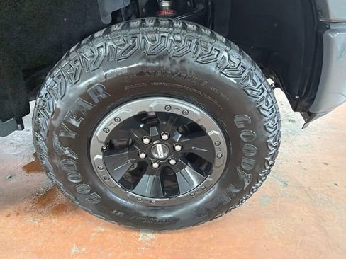 Used 2018 Ford F150 XLT w/ Equipment Group 301A Mid AWD/4WD image 8