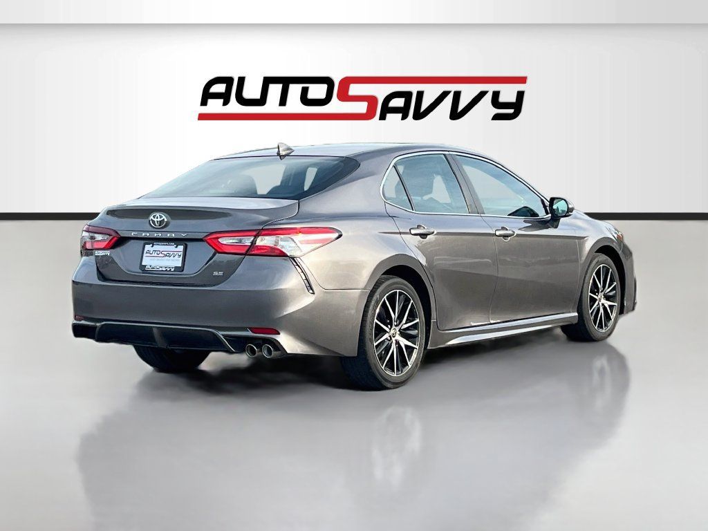 Used 2023 Toyota Camry SE FWD image 7