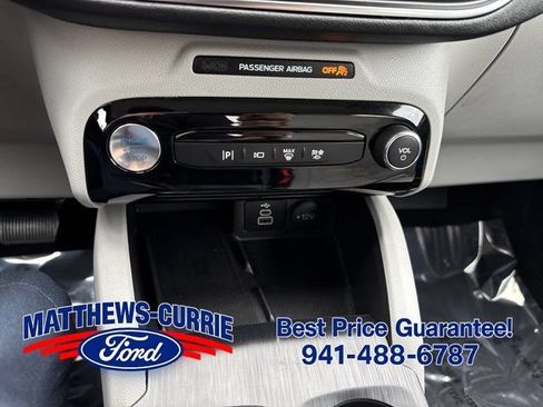 Certified 2024 Ford Escape SE w/ PHEV Premium Package FWD image 20