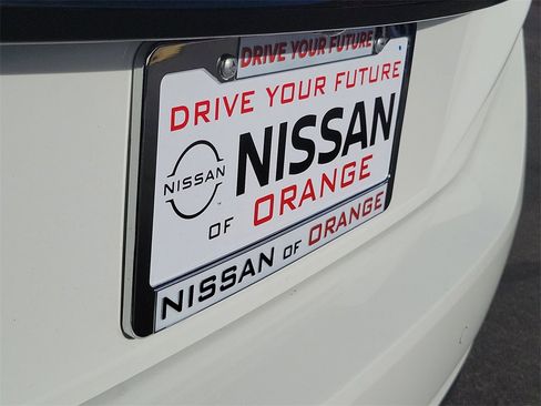 Used 2023 Nissan Leaf S image 25