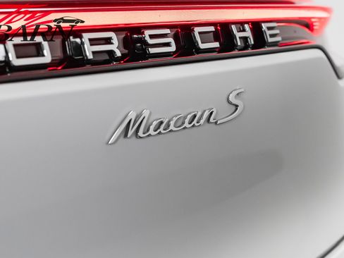 Used 2022 Porsche Macan S image 13