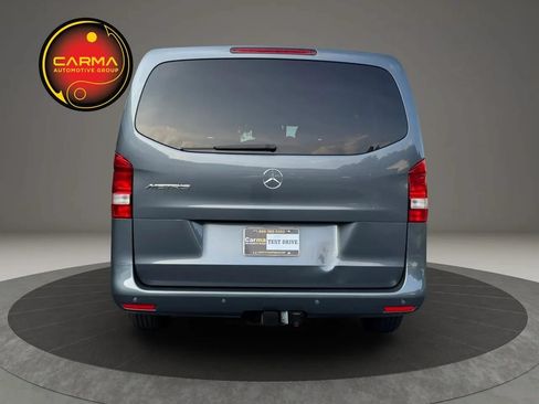 Used 2016 Mercedes-Benz Metris Passenger image 4