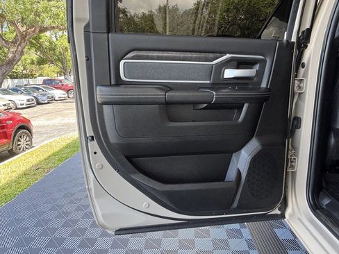 Used 2022 RAM 2500 Big Horn w/ Level C Equiment Group AWD/4WD image 25