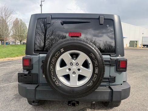 Used 2014 Jeep Wrangler Unlimited Sport w/ Quick Order Package 24S AWD/4WD image 6