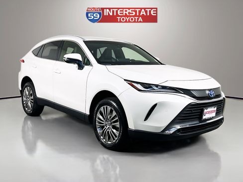 Used 2022 Toyota Venza XLE AWD/4WD image 1