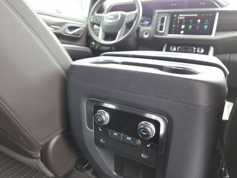 Used 2024 GMC Yukon Denali AWD/4WD image 27
