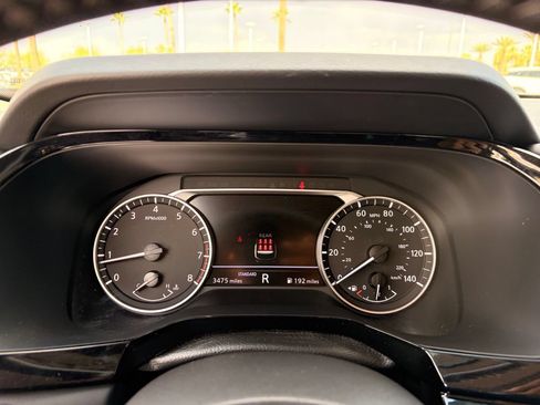 Certified 2025 Nissan Pathfinder SL FWD image 30