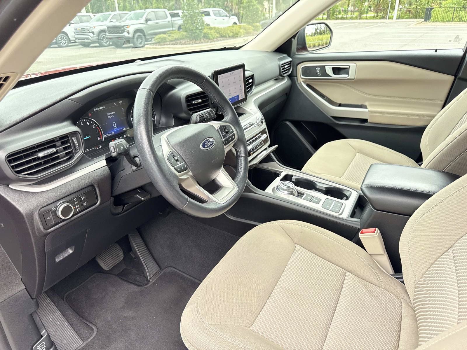 Used 2023 Ford Explorer XLT RWD image 22