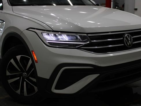 Used 2022 Volkswagen Tiguan S image 41