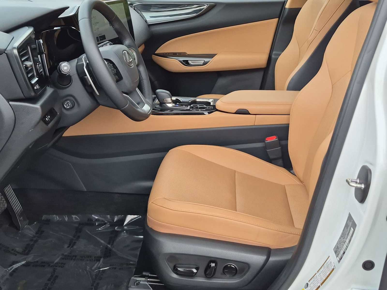 Used 2024 Lexus NX 350h AWD image 17