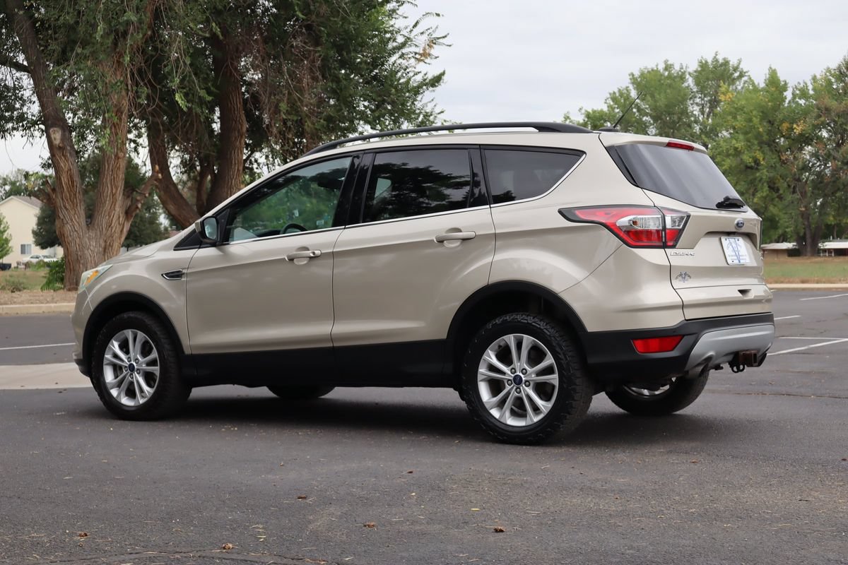 Used 2017 Ford Escape SE w/ SE Leather Comfort Package AWD/4WD image 7