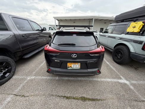 Used 2019 Lexus UX 250h F Sport image 3