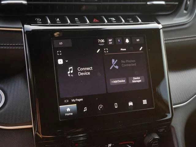 Certified 2024 Jeep Grand Cherokee Laredo RWD image 22