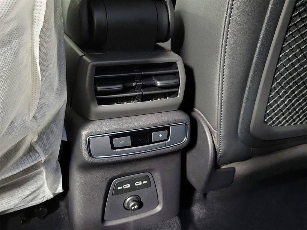 Used 2024 Audi Q4 e-tron Premium AWD/4WD image 29