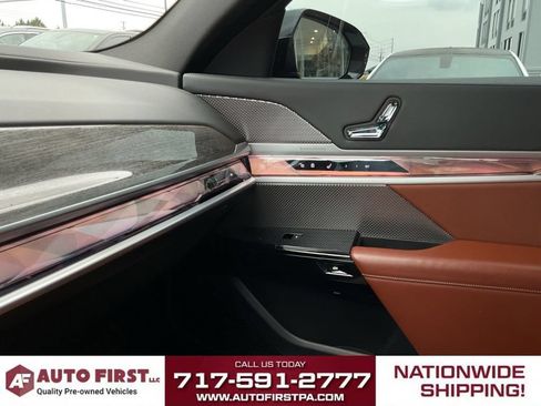 Used 2023 BMW 760i xDrive w/ Executive Package AWD/4WD image 40