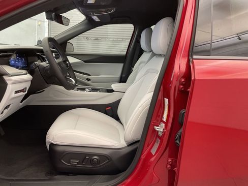 New 2026 Jeep Cherokee Limited image 16