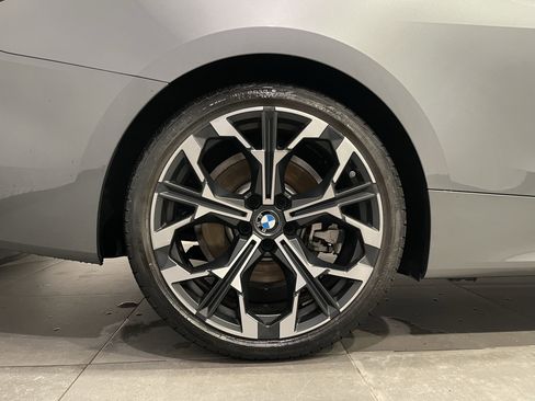 Used 2025 BMW 430i xDrive Coupe w/ Premium Package image 9