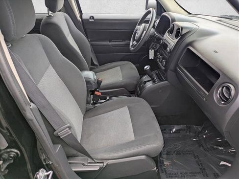 Used 2016 Jeep Patriot Sport w/ Power Value Group AWD/4WD image 20