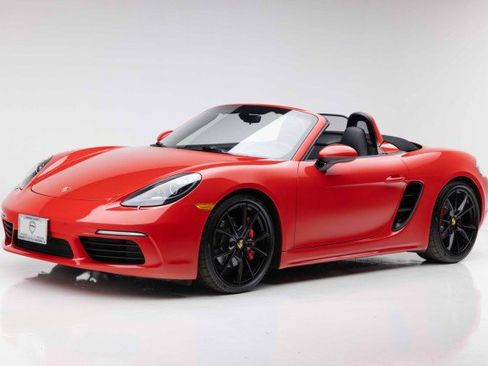 Used 2017 Porsche 718 Boxster S image 13