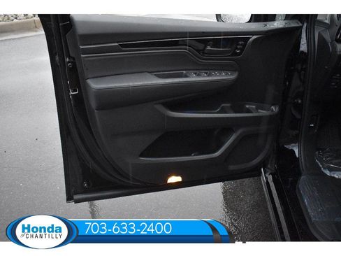 New 2026 Honda Odyssey Touring image 26