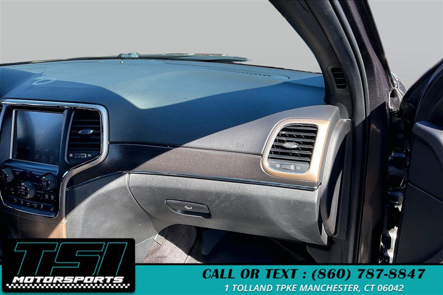 Used 2016 Jeep Grand Cherokee Limited AWD/4WD image 17
