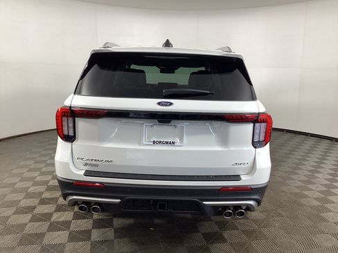 Used 2025 Ford Explorer Platinum w/ Ultimate Package AWD/4WD image 3