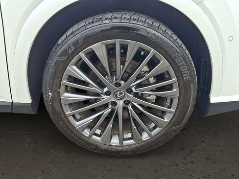 Used 2024 Lexus RX 450h AWD w/ Luxury Package image 9