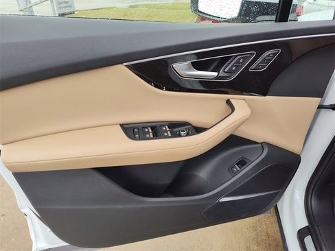Used 2023 Audi Q7 3.0T Prestige image 22