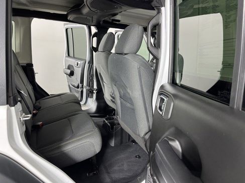 Used 2024 Jeep Wrangler Unlimited Sport AWD/4WD image 36
