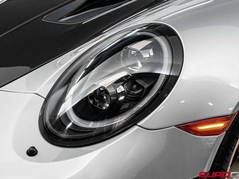 Used 2018 Porsche 911 GT2 RS RWD image 13