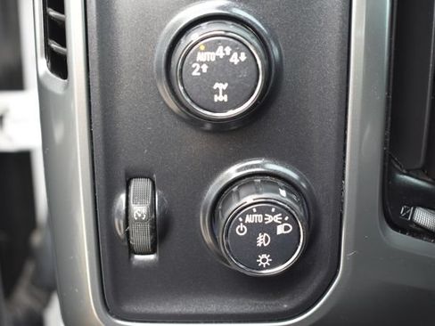 Used 2018 Chevrolet Silverado 1500 LT w/ All Star Edition AWD/4WD image 19