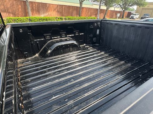 Used 2021 Chevrolet Silverado 1500 Custom image 14