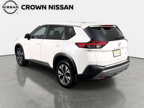Certified 2023 Nissan Rogue SV FWD image 7