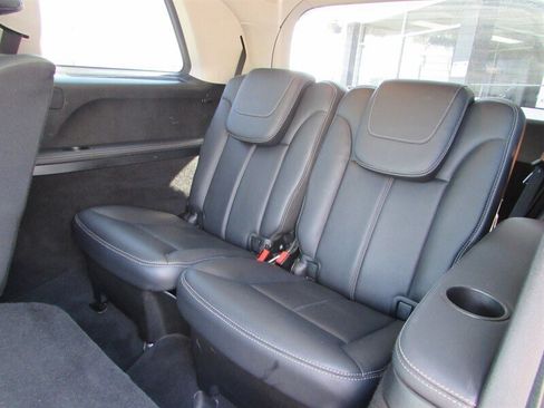 Used 2011 Mercedes-Benz GL 450 4MATIC image 12