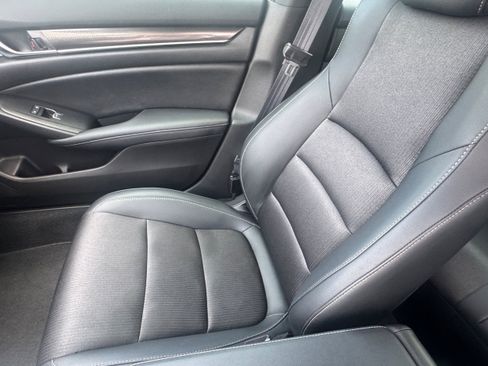Used 2021 Honda Accord Sport image 11