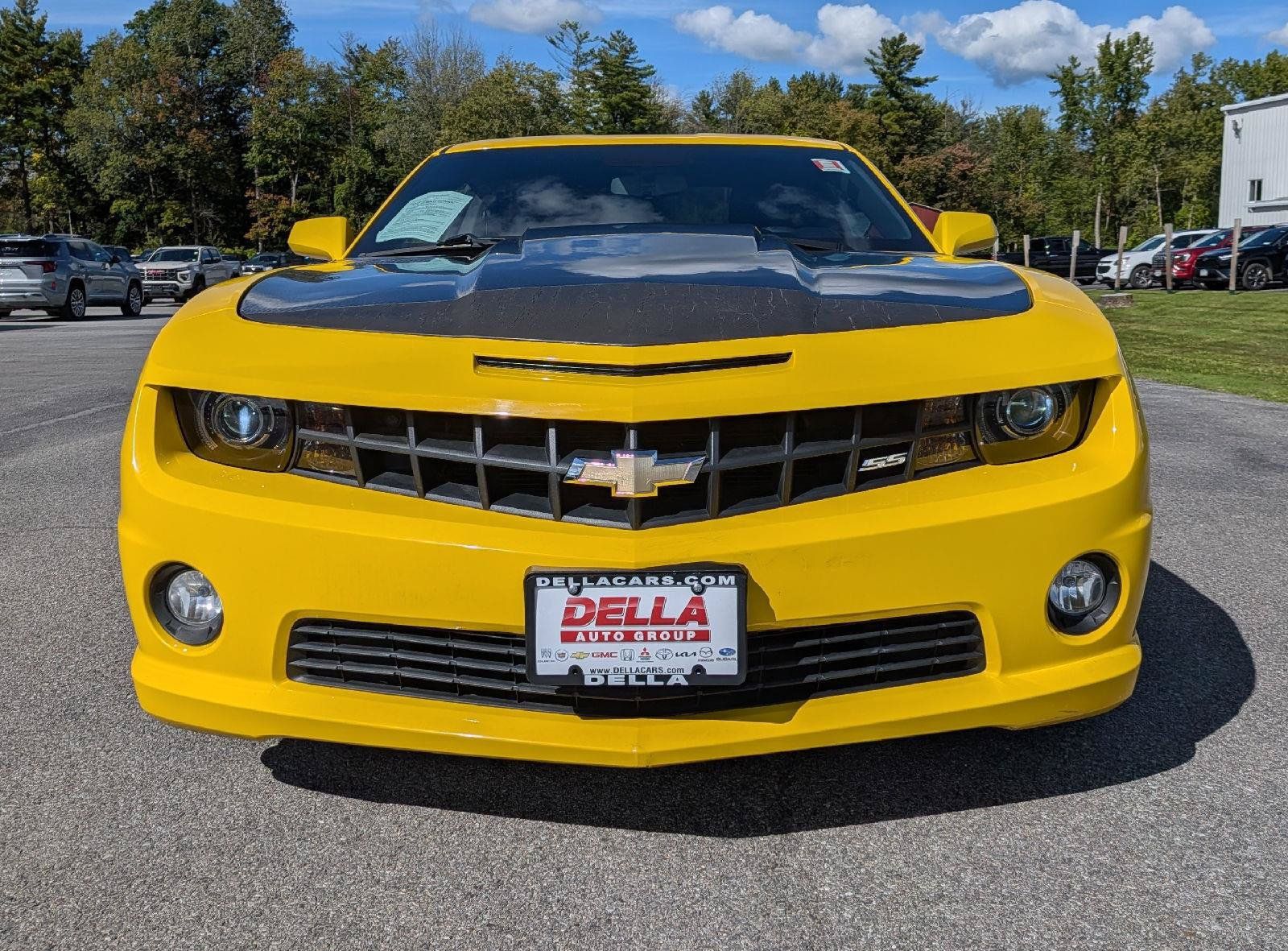 Used 2010 Chevrolet Camaro SS RWD image 2