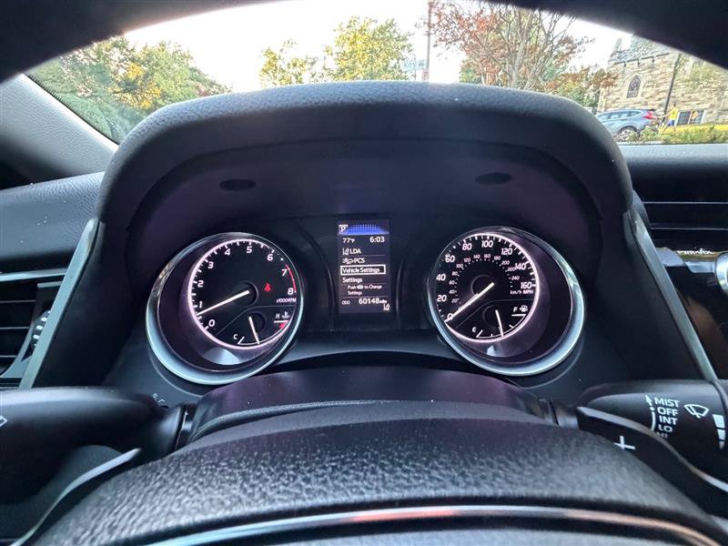 Used 2020 Toyota Camry SE FWD image 36