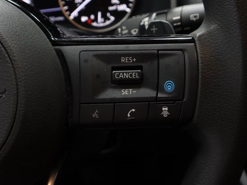 Certified 2023 Nissan Rogue SV image 30