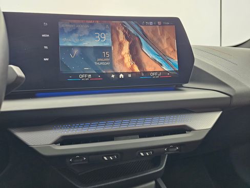 Certified 2025 BMW 228i xDrive 228 xDrive w/ Premium Package image 19