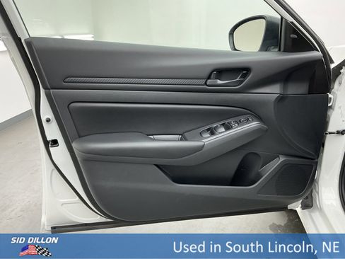 Used 2024 Nissan Altima 2.5 S image 16