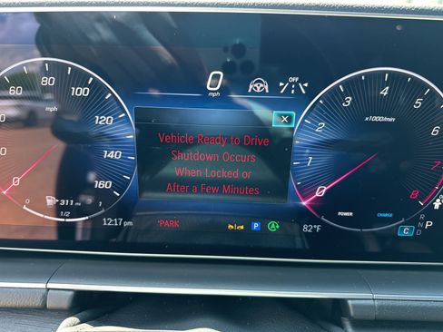 Used 2025 Mercedes-Benz GLS 450 4MATIC image 5