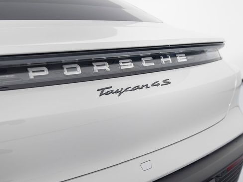 Certified 2023 Porsche Taycan 4S AWD/4WD image 42