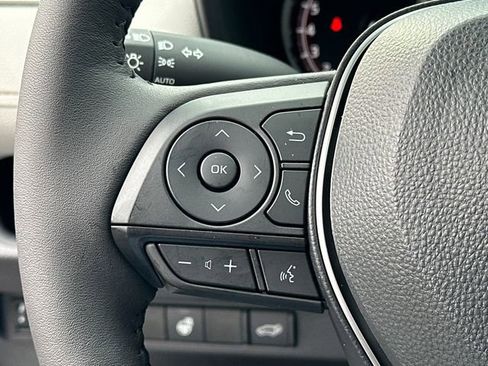 New 2025 Toyota RAV4 XLE image 29