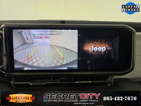 Used 2024 Jeep Wrangler Sahara image 20