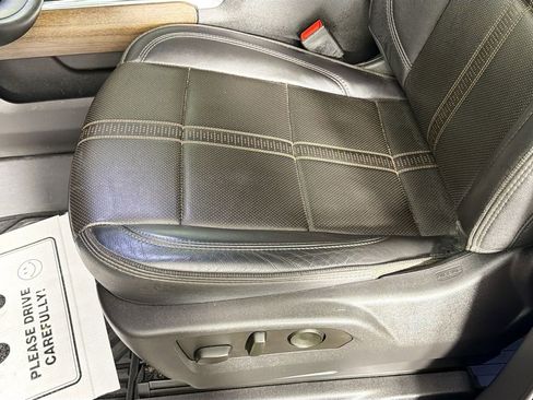 Used 2024 Chevrolet Silverado 2500 High Country w/ High Country Premium Package image 21