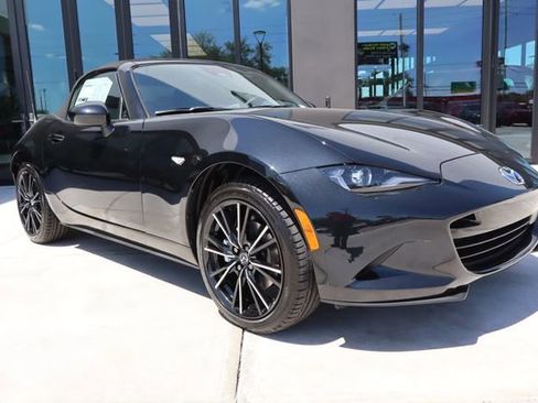 New 2026 MAZDA MX-5 Miata Grand Touring RWD image 1