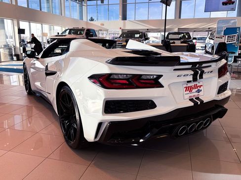 Used 2023 Chevrolet Corvette Z06 image 6