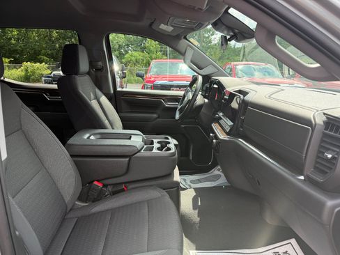 Used 2023 Chevrolet Silverado 1500 LT AWD/4WD image 21